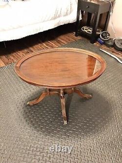 1950s Vintage Mahogany Removable Glass Tray-Top Butler's Table