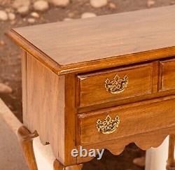 2 Thomasville Queen Anne Night Stands Fisher Park Solid Oak Excellent Cond