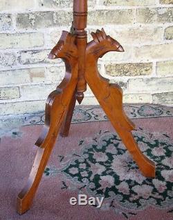 ANTIQUE WALNUT HAND CARVED VICTORIAN CANDLE LAMP PLANT DISPLAY STAND LATE 1890's