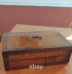 Antique Artist Travel painting Chest / Box & Content /50 Brushes, C. Late 1700s