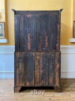 Antique English George III Mahogany Chest on Chest Late 18th Century