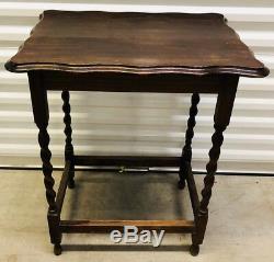 Antique English Oak Carved Barley Twist Side Table accent Table c. Late 1880's