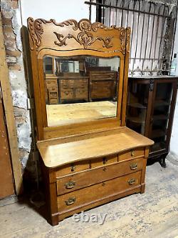 Antique Large Late Victorian Quarter sawn Oak Five Drawer Dresser with Mirror