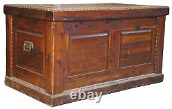 Antique Late Victorian Ornate Cedar Paneled Trunk Blanket Storage Hope Chest 42