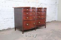 Antique Mahogany Double Bow Front Eight-Drawer Dresser, Late 19th Century