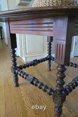 Antique Turned Leg Round Walnut Table (Late 19th Century)