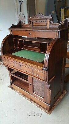 Beautiful Antique Victorian Walnut Cylinder Rolltop Desk from late 1800's