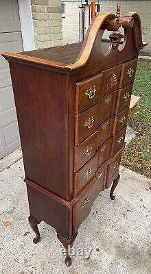 Beautiful Queen Anne Style Cherry Highboy Chest of Drawers, Late 20th Century