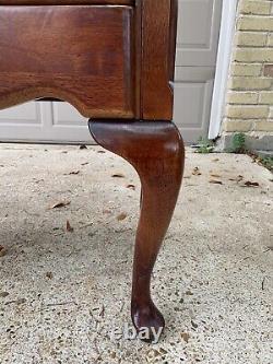 Beautiful Queen Anne Style Cherry Highboy Chest of Drawers, Late 20th Century