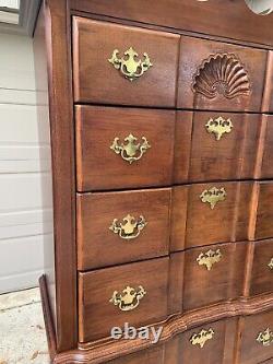 Beautiful Queen Anne Style Cherry Highboy Chest of Drawers, Late 20th Century