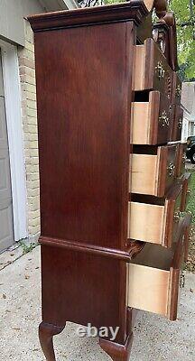 Beautiful Queen Anne Style Cherry Highboy Chest of Drawers, Late 20th Century