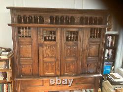 ELEGANT FRENCH OAK ARMOIRE FROM BRITTANY, LATE 1800s (LIT CLOS BRETON)