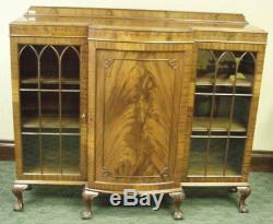 EXQUISITE ANTIQUE LATE 19c CHIPPENDALE REVIVAL MAHOGANY VENNEER CHINA CABINET
