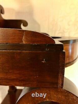 Fine American Late Federal Classical Period Mahogany Wash Stand c1820-1830