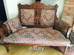 Gorgeous late Victorian style is Eastlake furniture 2 pieces, Excellent con