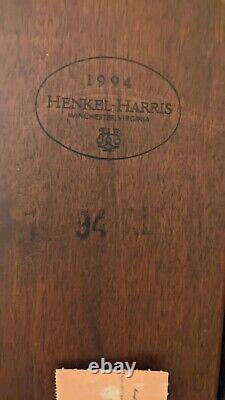 HENKEL HARRIS Style 1114 HL Solid Mahogany Corner Cupboard / Cabinet 1994