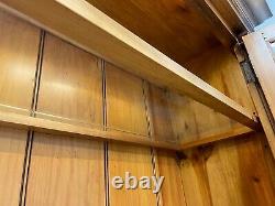HENREDON POLO RALPH LAUREN Distressed Pine Chippendale Style China Cabinet
