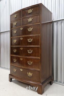 Henredon Mahogany Bow Front 9 Drawers Chest