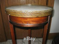 LATE 19th cent. FRENCH SMALL SIDE TABLE, MARBLE TOP W. BRONZE ORMOLU