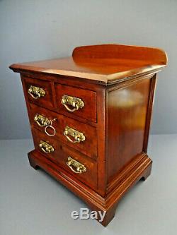 LATE 19thC ENGLISH VICTORIAN MINIATURE CHEST OF MAHOGANY DRAWERS, c 1880-1901