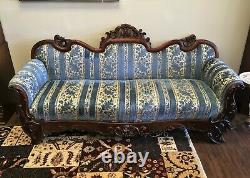 Late 1800s Flamed Mahogany Victorian Sofa