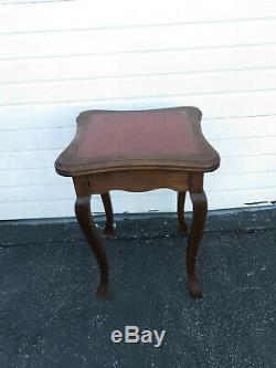 Late 1800s Mahogany Leather Top Side End Table 9523