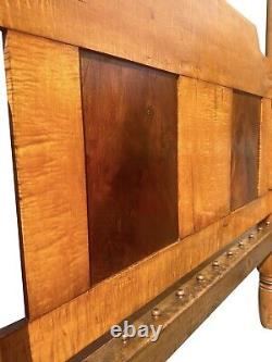 Late 18th Century Antique Federal Tiger Maple & Figured Mahogany Four Poster Bed