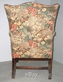 Late 18th Century Chippendale Period Lolling Chair New-England