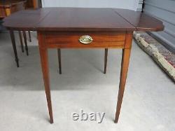 Late 18th Century Federal Drop Leaf Dining/Breakfast Table