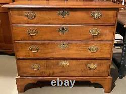 Late 18th Century New England Chippendale Chest of Drawers in Curly Maple