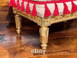 Late 19th Century French Carved Giltwood Foot Stool With Pink Velvet Uphostery