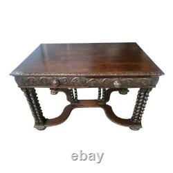 Late 19th Century French Oak Carved Writing Desk with Candy Twist Legs