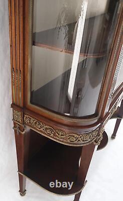 Late 19th Century Gilt Bronze Mounted Ormolu Vitrine Cubboard Curved Glass