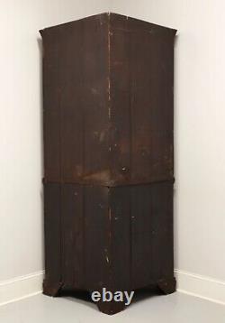 Late 19th Century Mahogany Chippendale Corner Cupboard / Cabinet