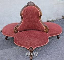 Late 19th Century Walnut Three Cluster Conversation Seat