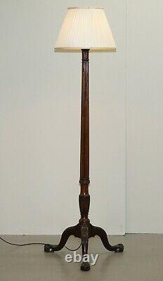 Lovely Late Victorian Claw & Ball Feet Floor Standing Lamp Fluted Mahognay Frame