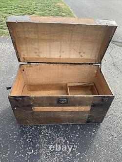 NICE Late 1800s ANTIQUE Humpback Camelback Steamer Trunk Wood / Metal Chest