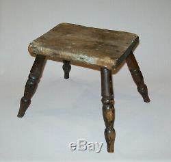 Old Antique Vtg Late 18th Early 19th C Windsor Foot Stool Original Surface Nice