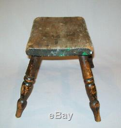 Old Antique Vtg Late 18th Early 19th C Windsor Foot Stool Original Surface Nice