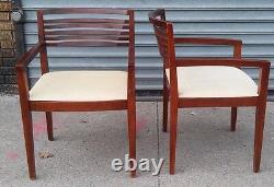 Pair of KNOLL Late 20thcentury Ricchio Chairs