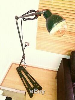 Rare DESVIL late 1940s/early 1950s articulated industrial lamp, machinist/garage