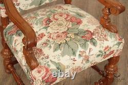 Renaissance Revival Set of Six Carved Oak Dining Chairs