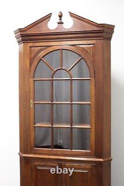 STICKLEY Traditional Solid Mahogany Corner Cupboard / Cabinet