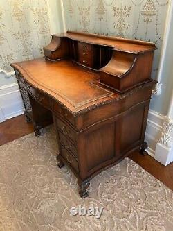 Victorian Mahogany Pedestal Desk, Late 19th Century