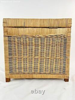 Vintage Wicker & Brass Rattan Chinoiserie Style Trunk Chest Late 20th Century